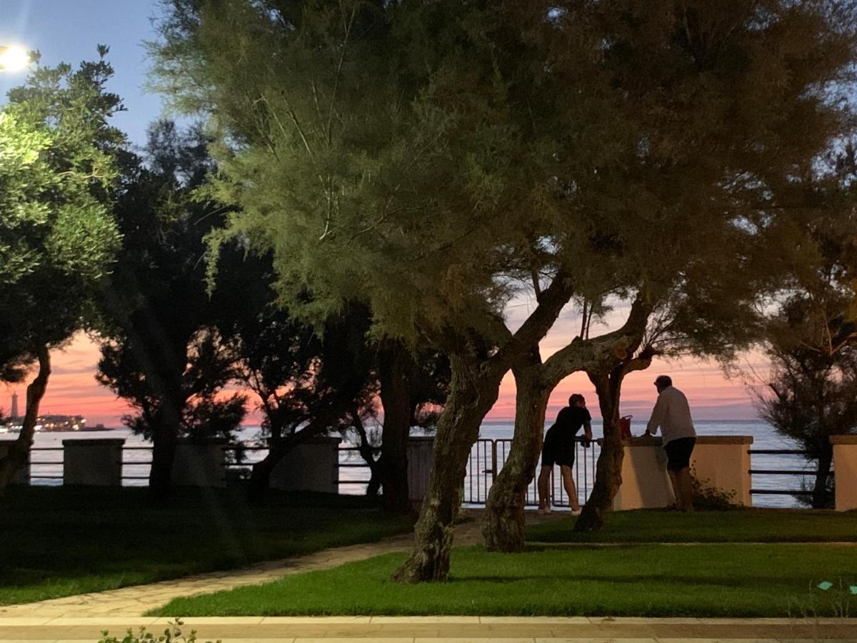 Aurelia Sea View Bed and Breakfast Torre Canne Exteriör bild